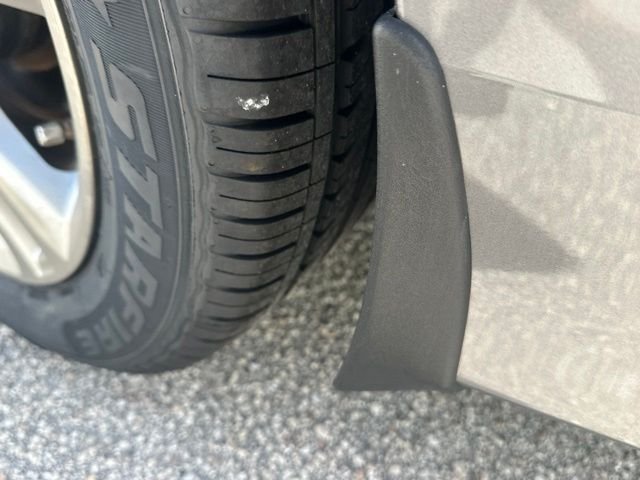 Used 2019 Gray Hyundai SEL image 10