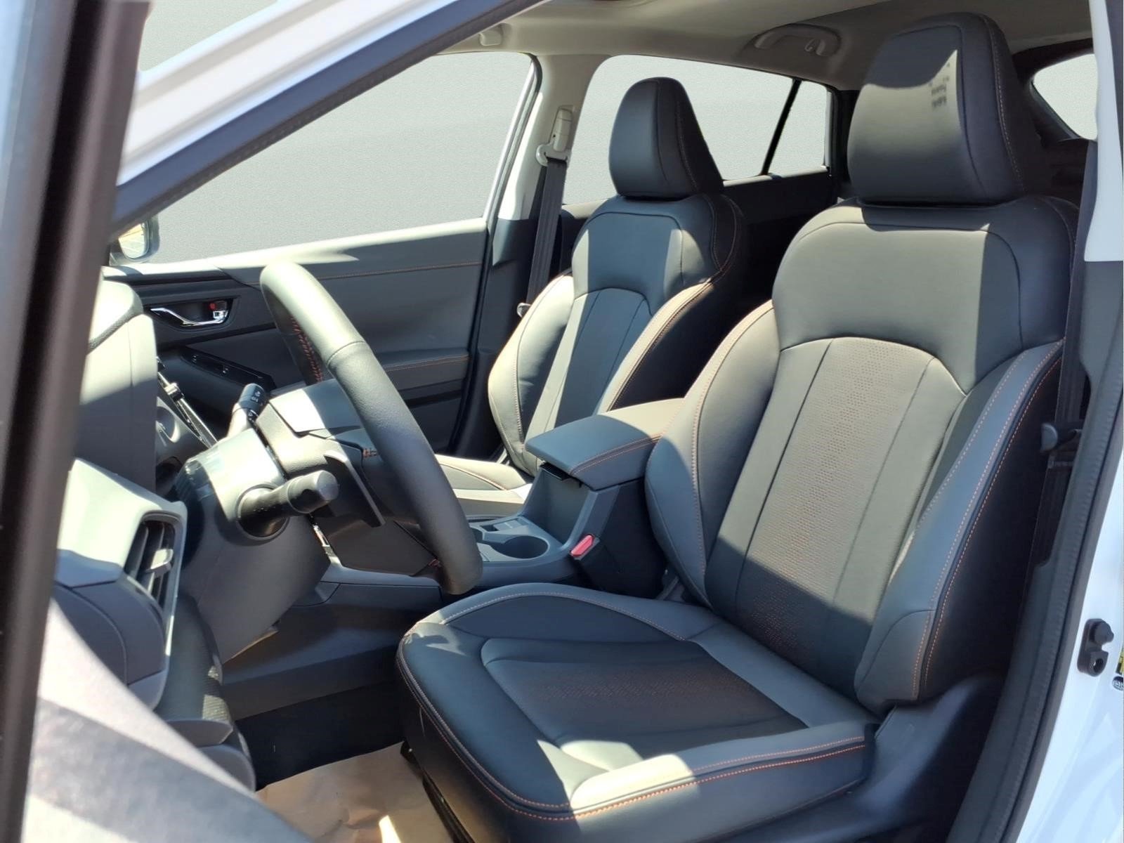 New 2026 CRYSTAL WHITE PEARL Subaru Limited image 4