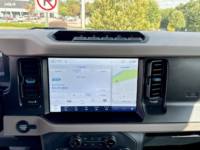 Used 2022 White Ford Wildtrak image 16