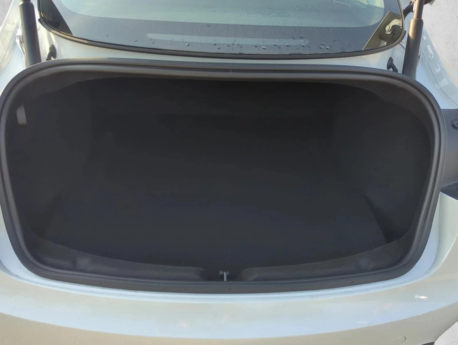 Used 2025 White Tesla Standard image 20