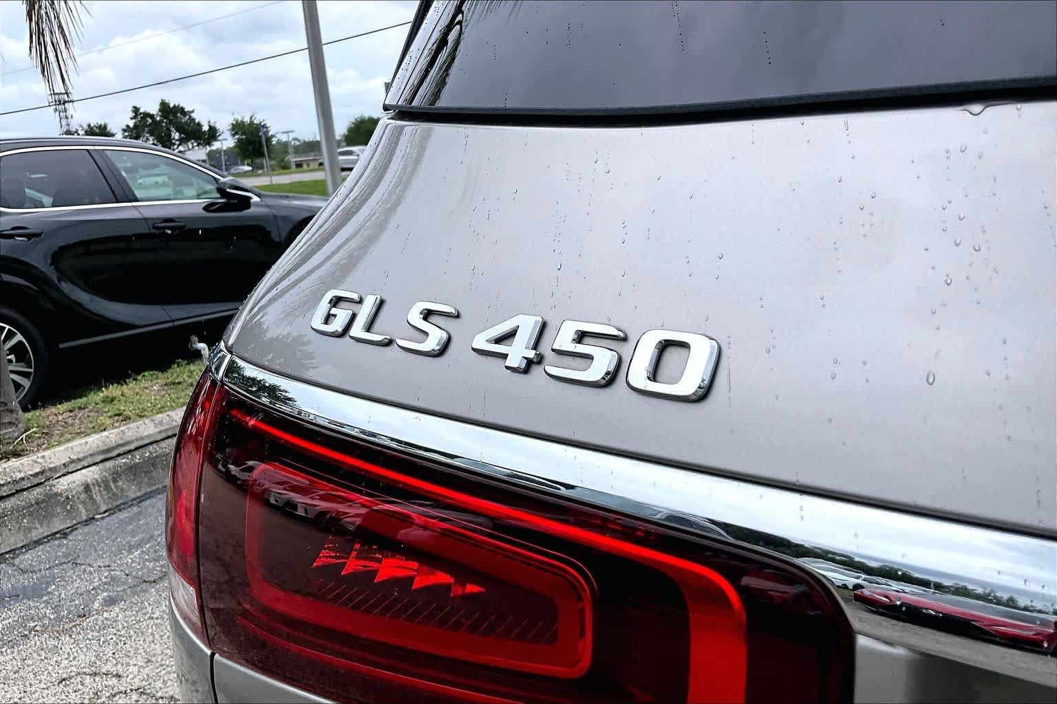 Used 2022 Mojave Silver Metallic Mercedes-Benz GLS 450 image 10