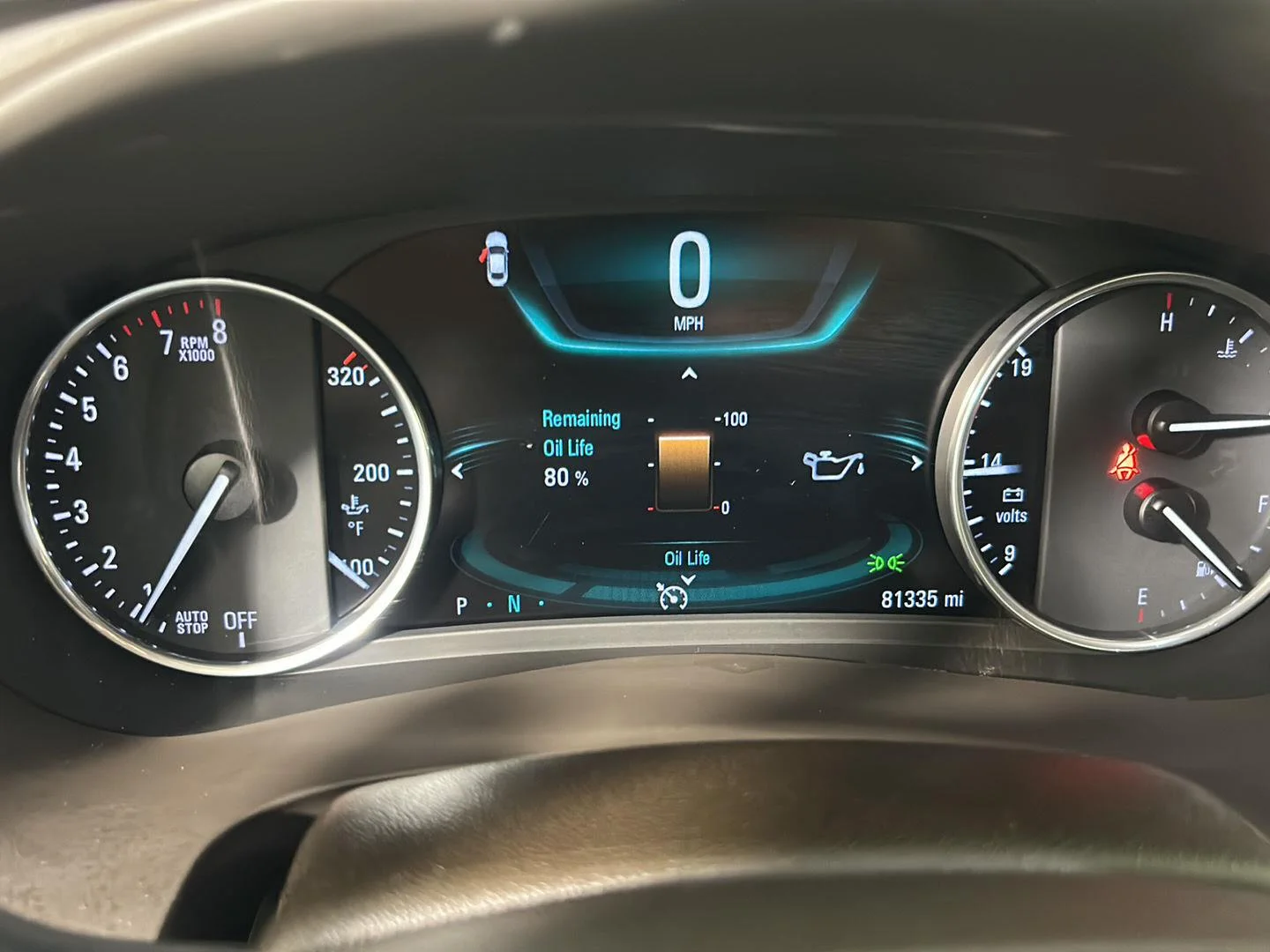 Used 2017 White Frost Tricoat Buick Essence image 15
