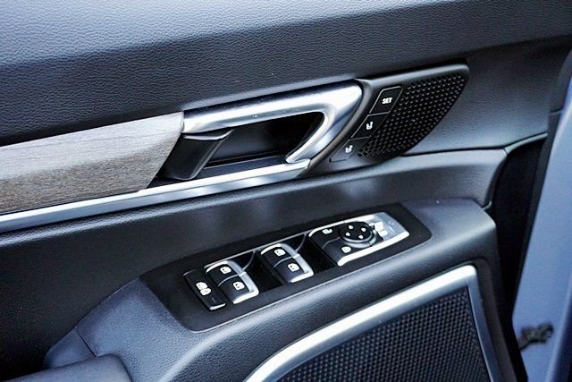 Used 2022 Silver Kia SX image 26