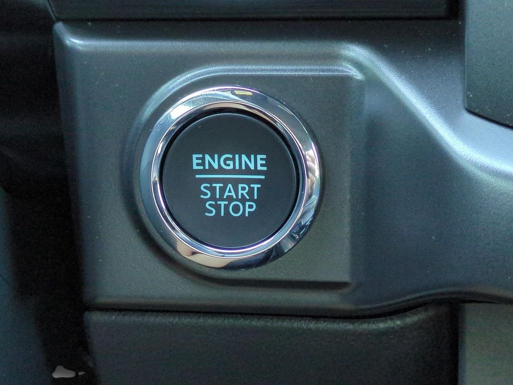 Used 2024 Gray Ford Tremor image 26