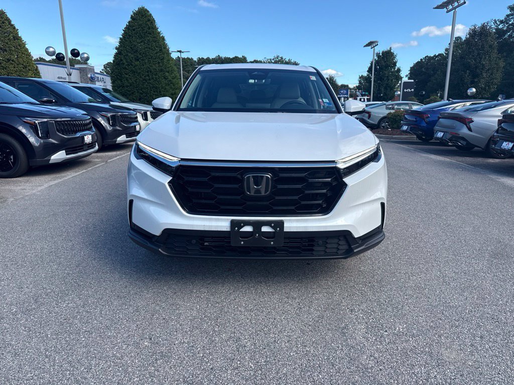 Used 2025 White Honda EX-L image 6