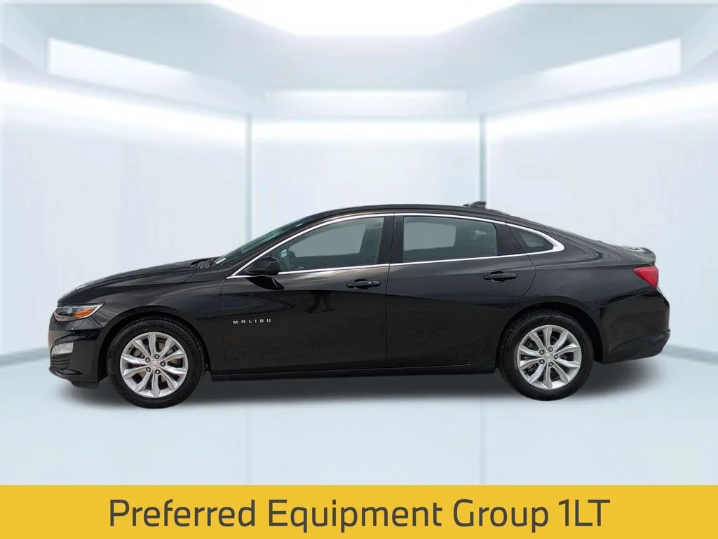Used 2025 Black Chevrolet LT image 2