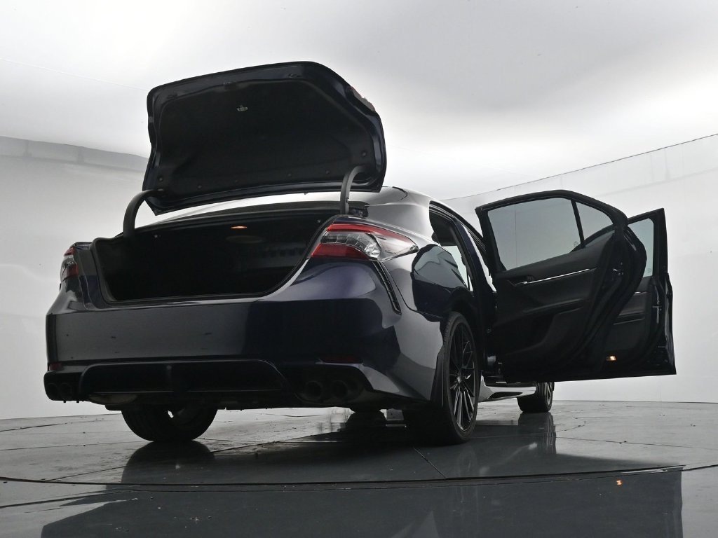 Used 2022  Toyota XSE image 30