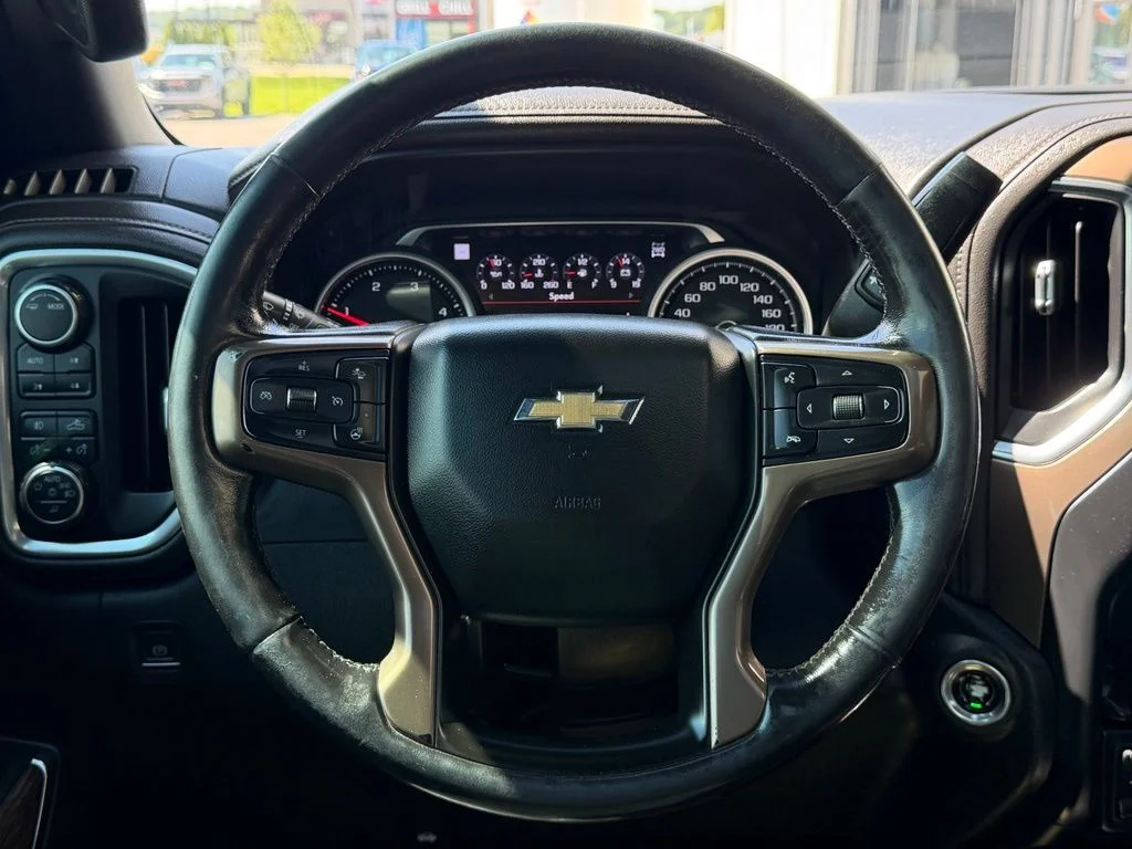 Used 2020 Black Chevrolet High Country image 17