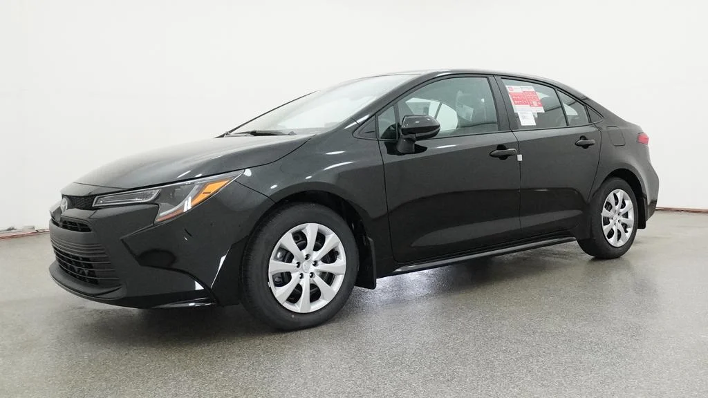 New 2026 Midnight Black Metallic Toyota LE image 6