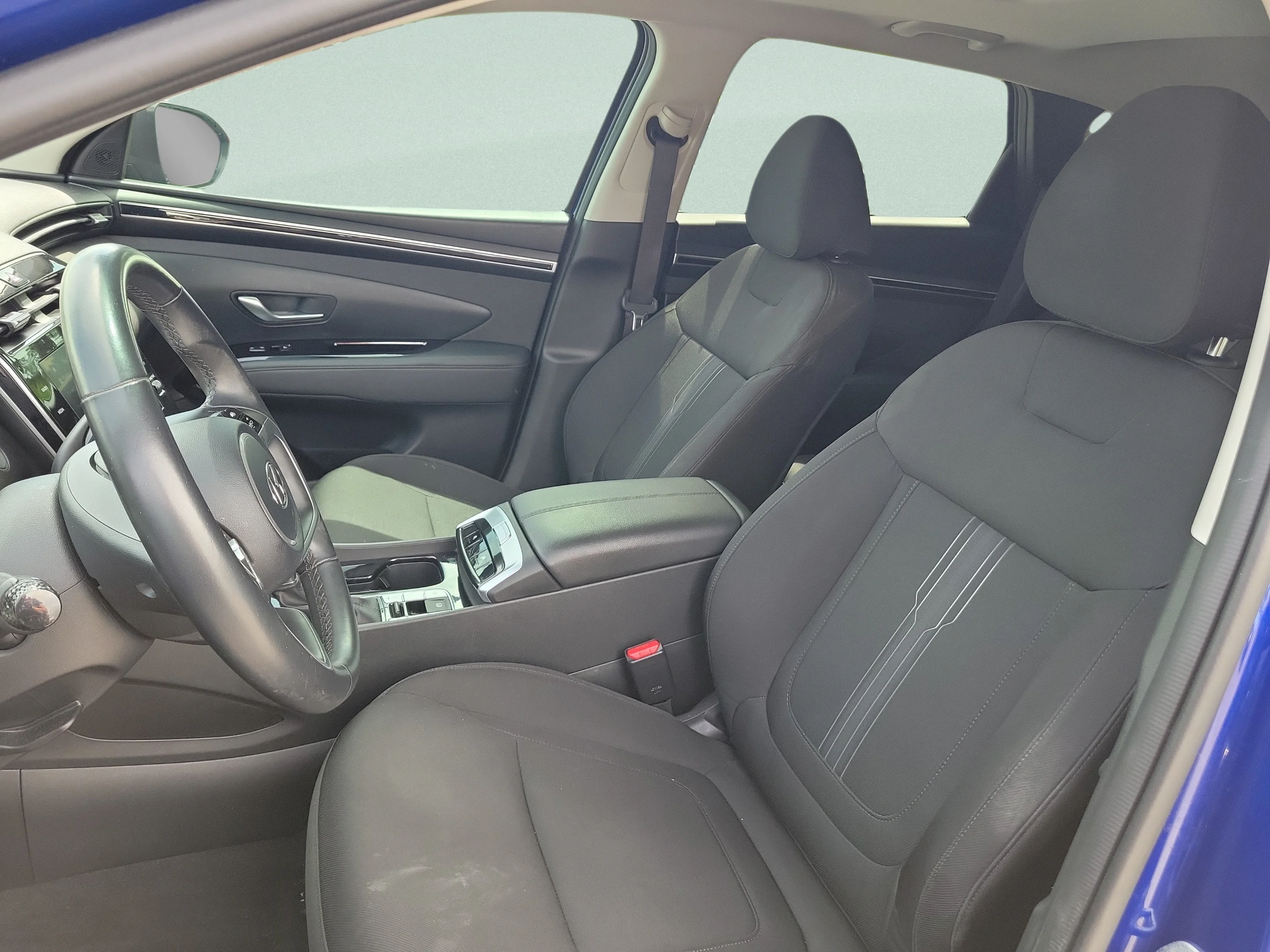 Used 2022 Intense Blue Hyundai SEL image 17