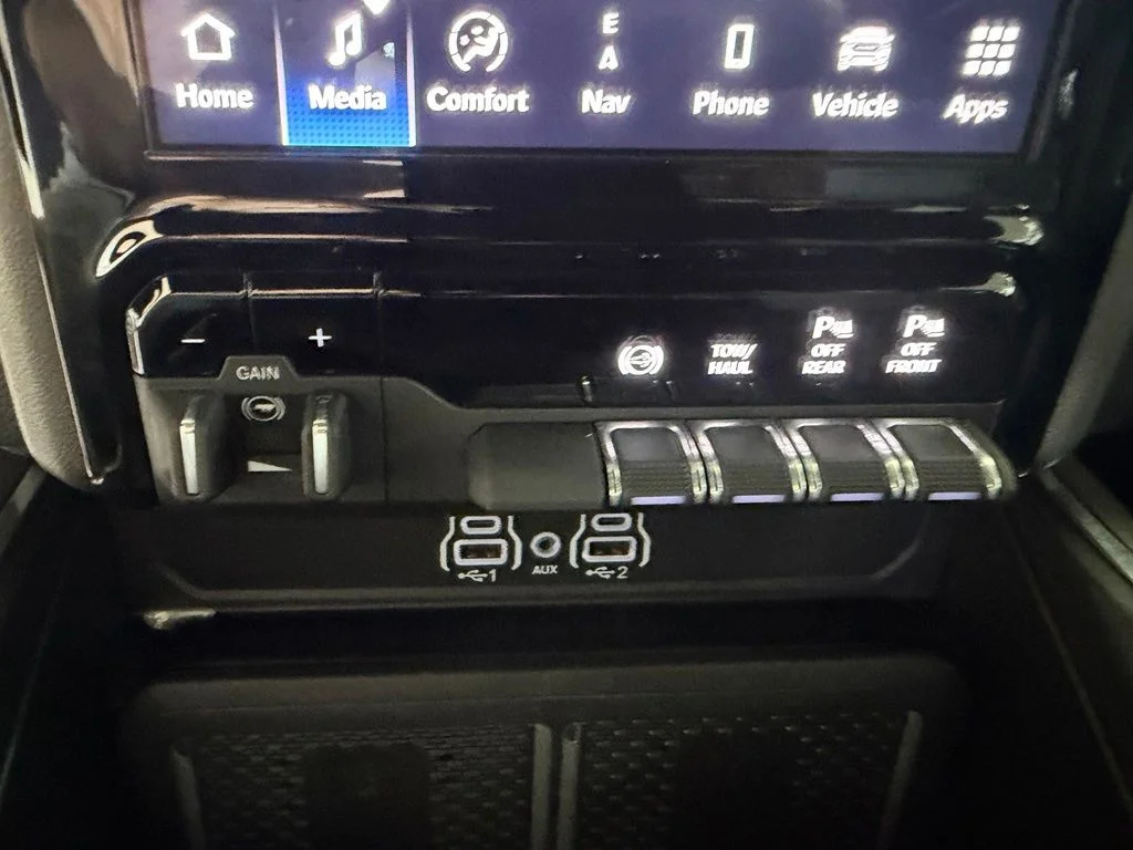 Used 2025 White Ram Laramie image 53