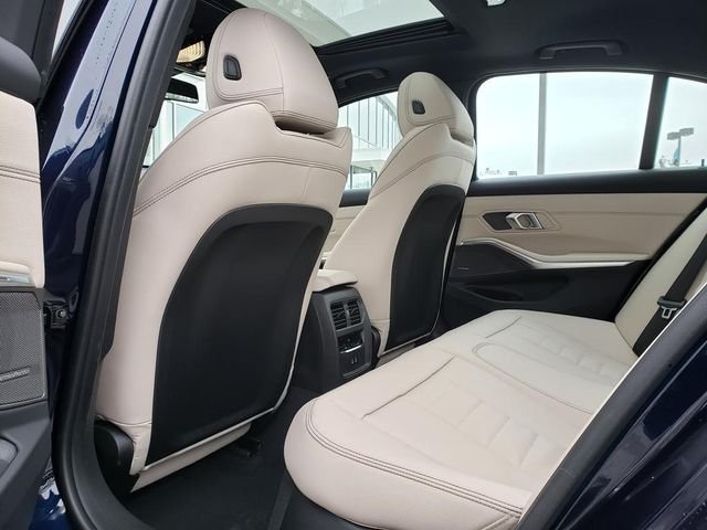 2026 BMW 3 Series 330i - Photo 13