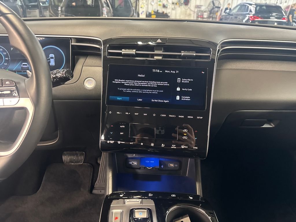 Certified Used 2024 White Hyundai SEL Convenience image 19