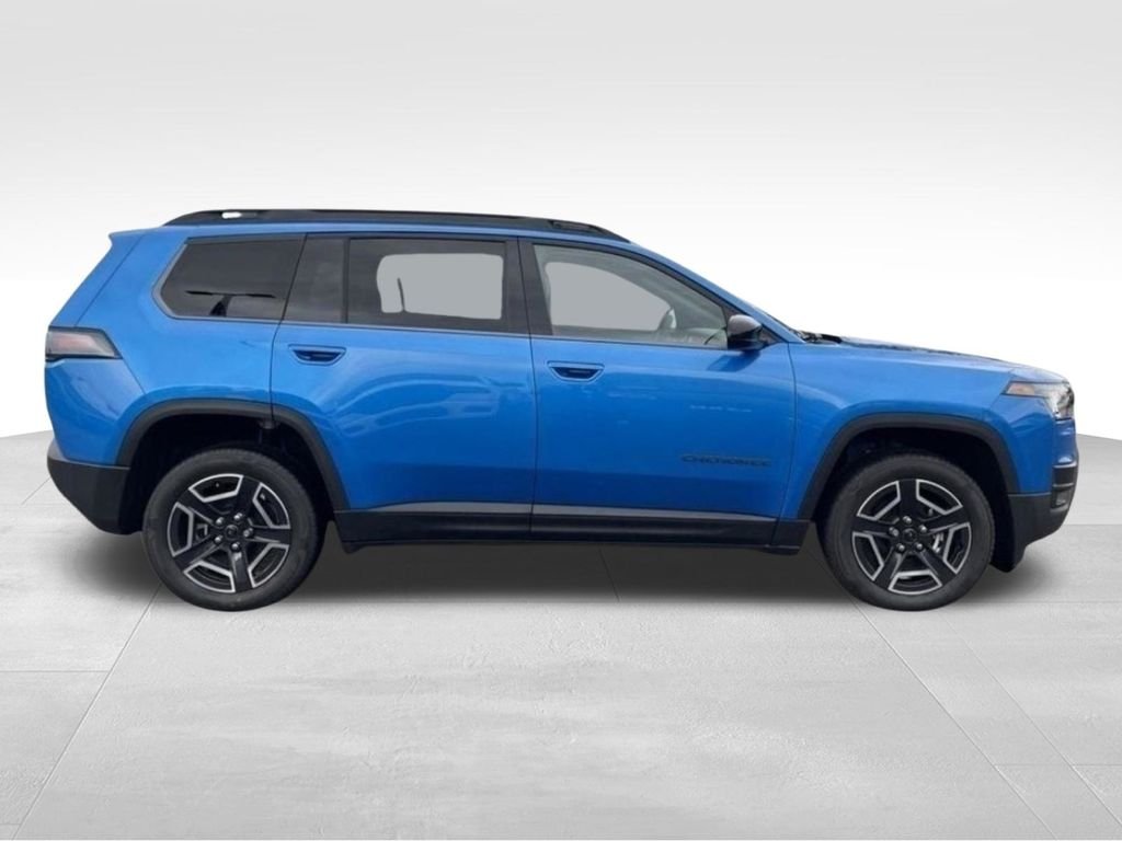 New 2026 Hydro Blue Pearl-Coat Exterior Paint Jeep Laredo image 5