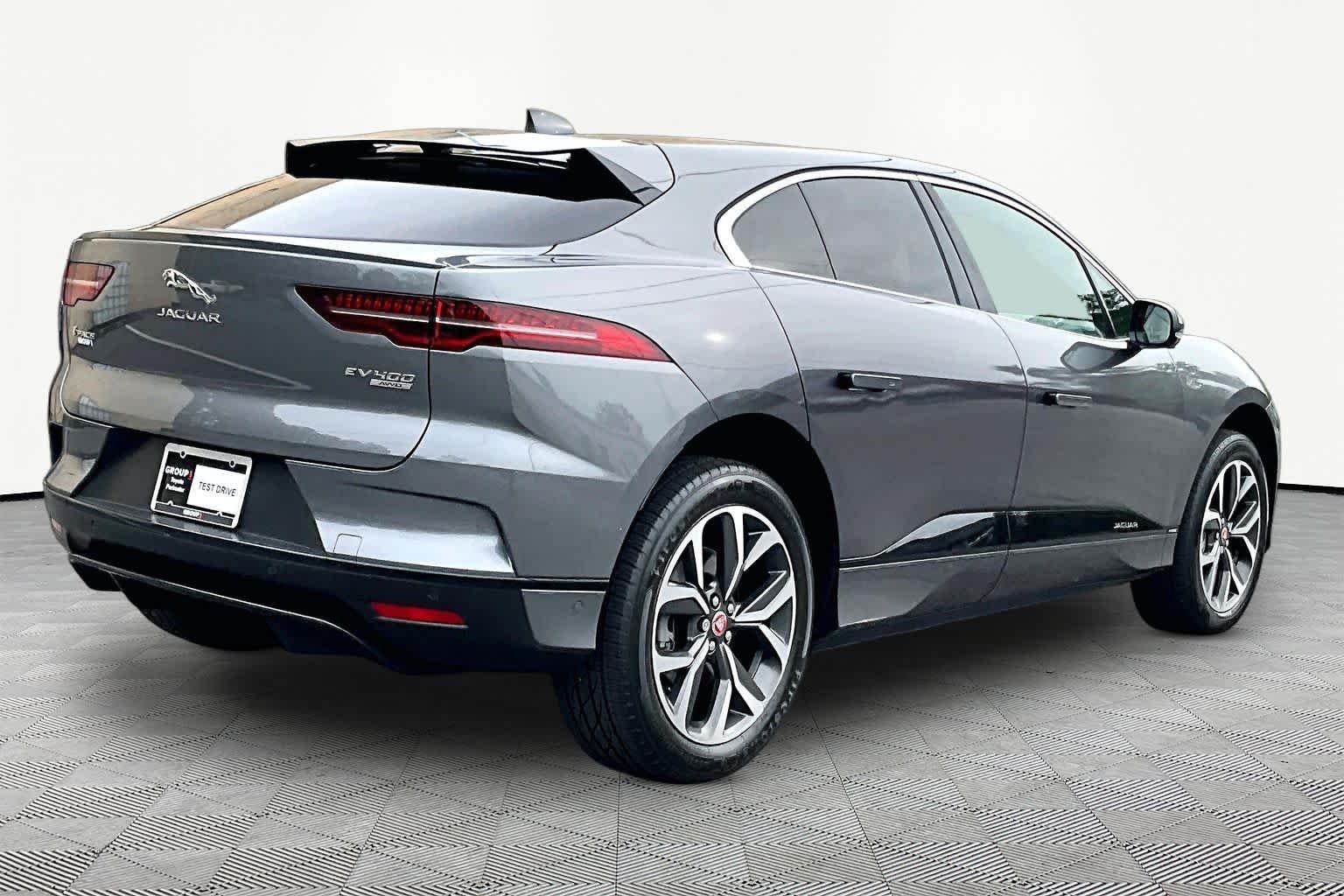 Used 2020 Corris Grey Metallic Jaguar HSE image 24