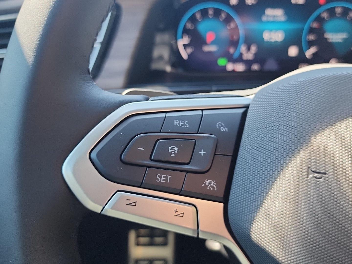2026 Volkswagen Atlas SEL Premium R-Line - Photo 18