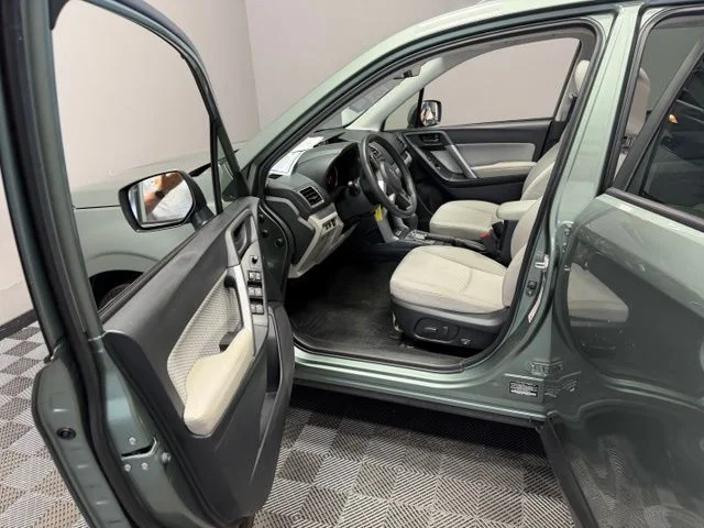 Used 2018 Green Subaru 2.5i Premium image 14