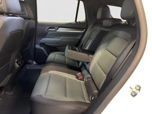 New 2027 Summit White GMC AT4 image 14