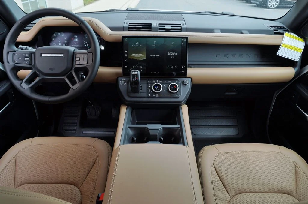 New 2026 Fuji White Land Rover S image 10