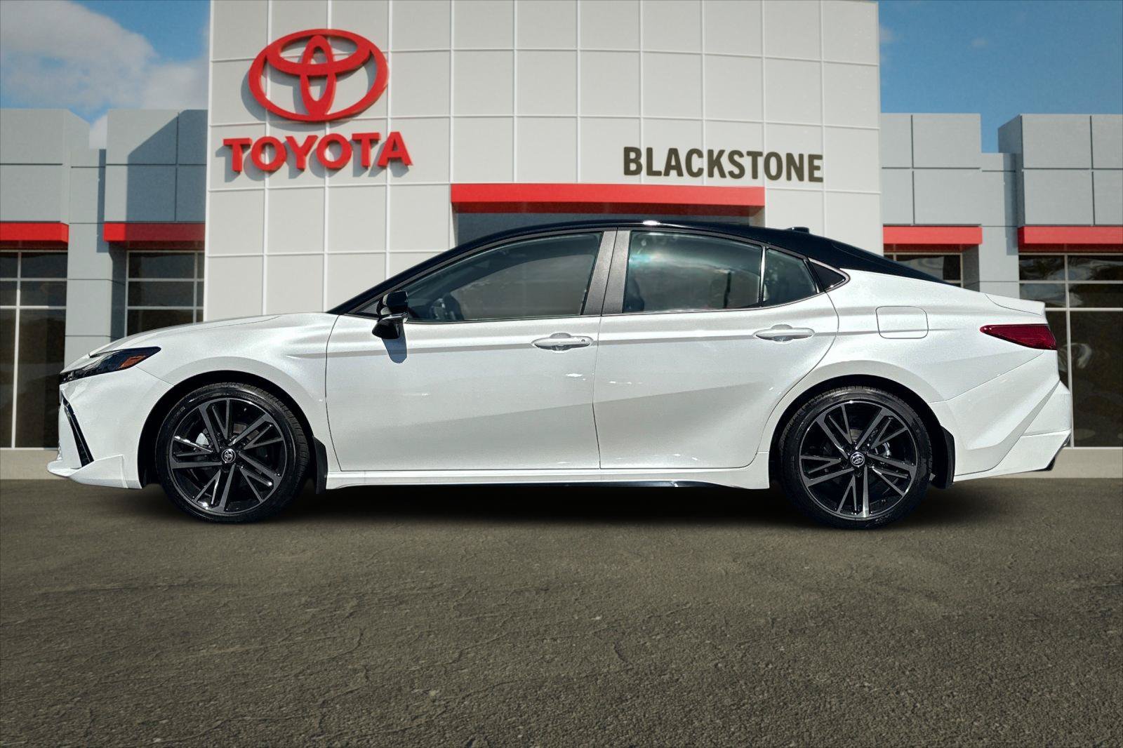 Certified Used 2026 Wind Chill Pearl w/Midnight Black Metallic Roof Toyota XSE image 6