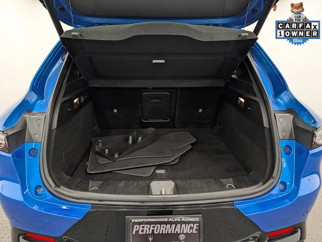 Used 2025 Blue Alfa Romeo  image 25