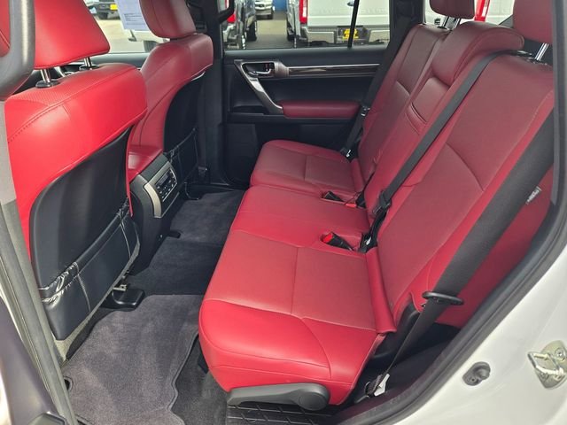 Used 2023 White Lexus 460 image 10