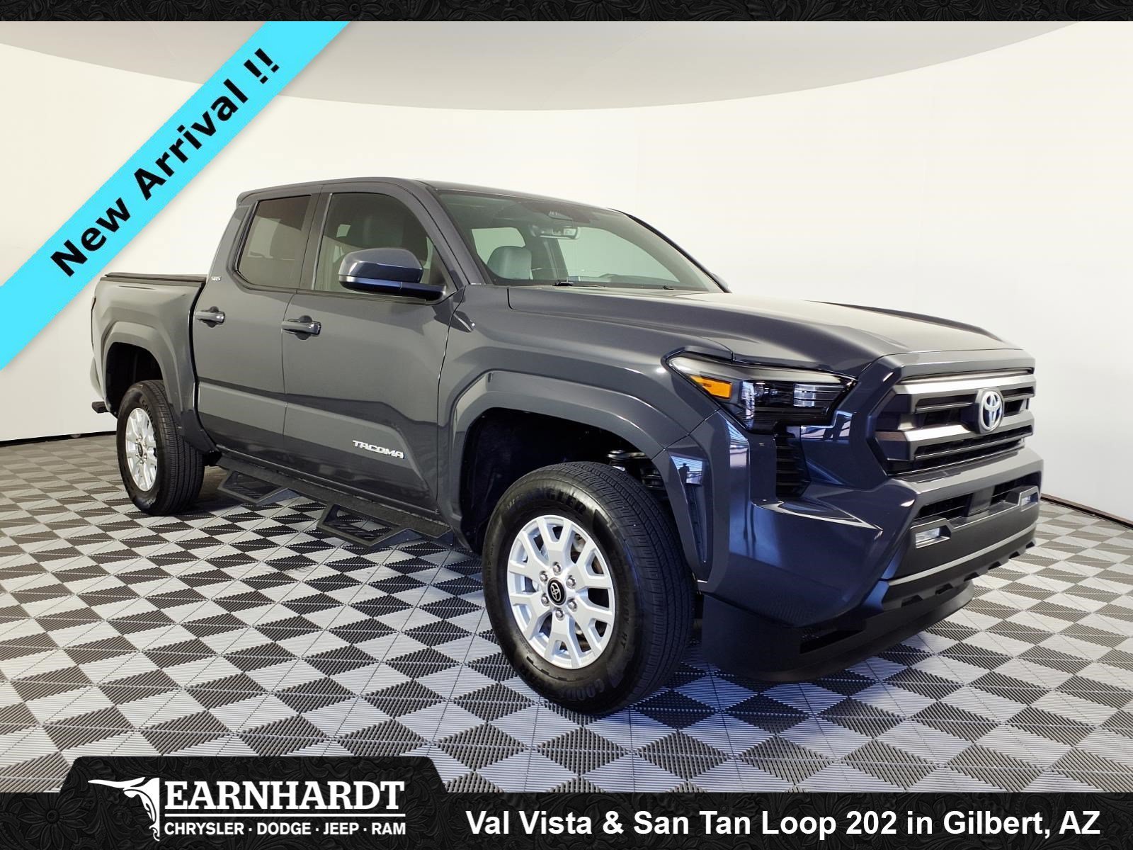 Used 2025 Black Toyota SR5 image 3