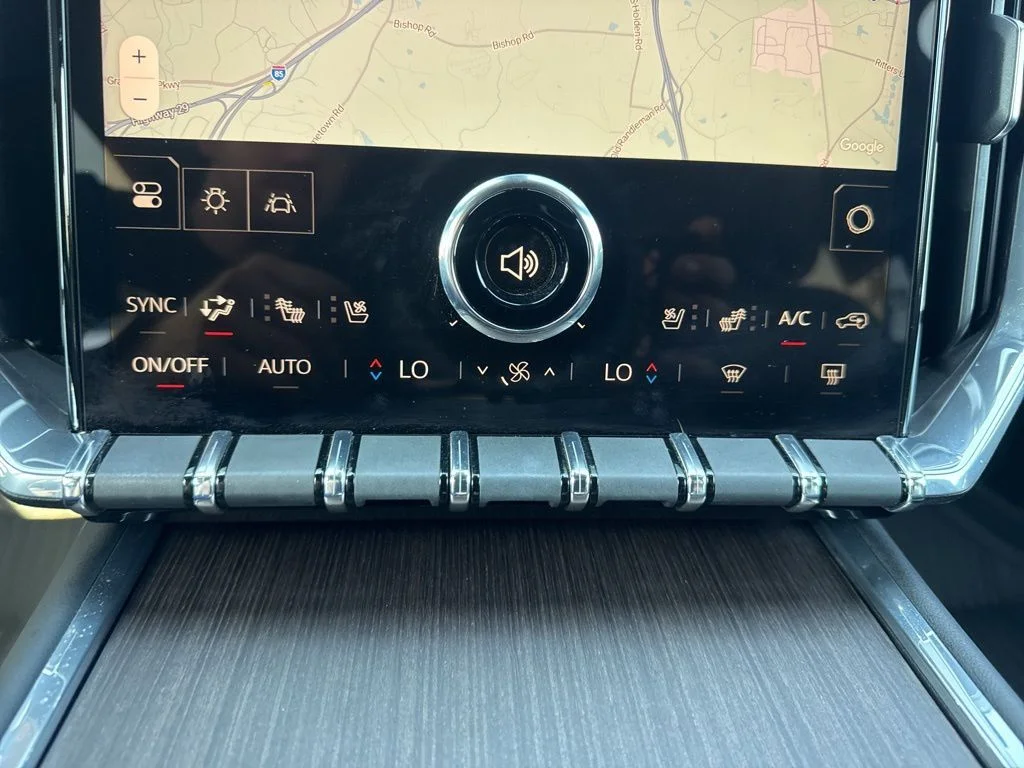 Used 2024 Blue GMC Denali image 20