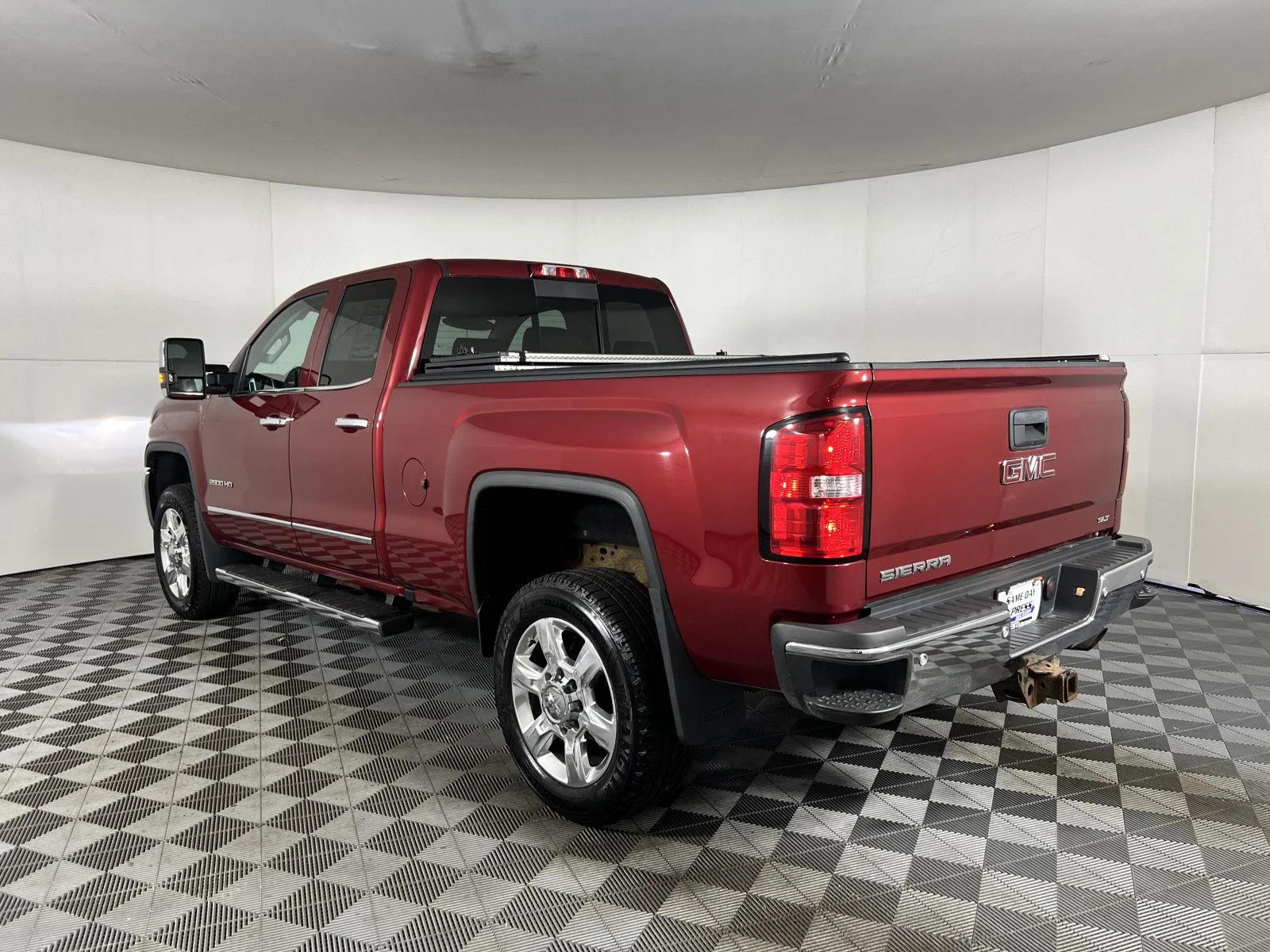 Used 2018 Red Quartz Tintcoat GMC SLT image 6