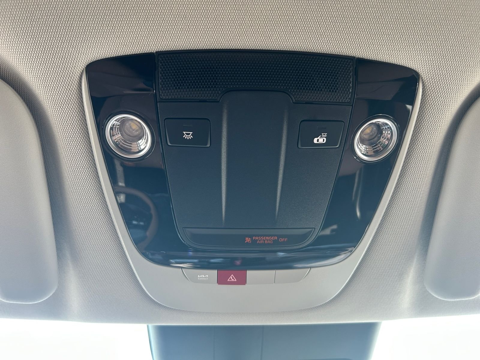 New 2026 Wolf Gray Kia WIND image 28