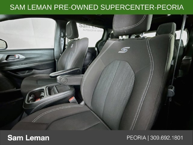 Used 2021 Black Chrysler Touring image 19