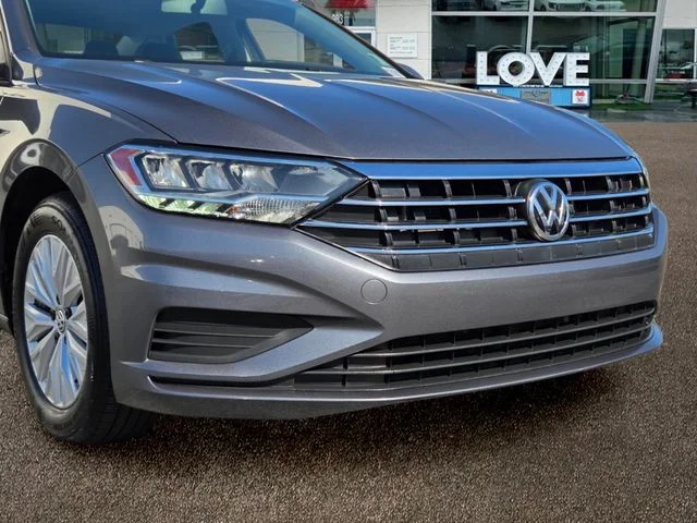 Used 2019 Gray Volkswagen 1.4T S image 8