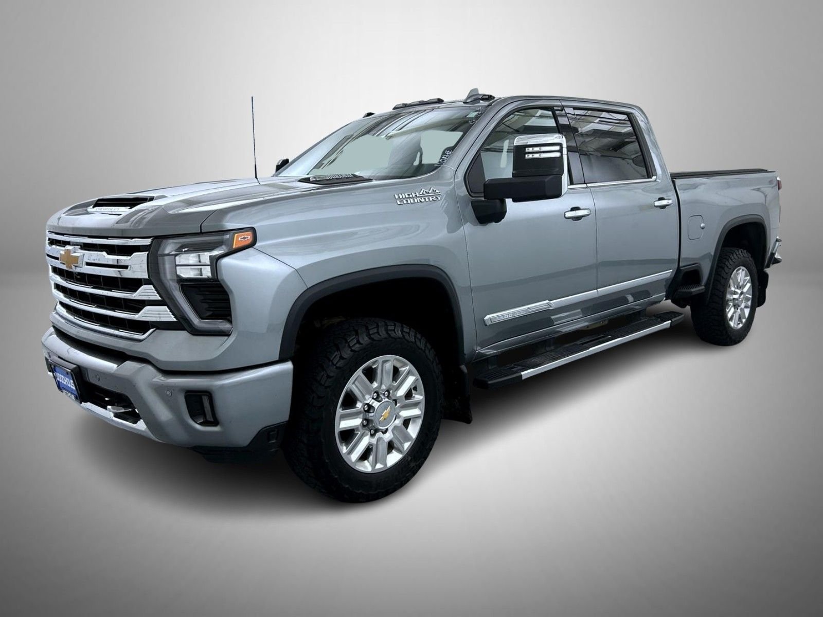 Used 2024 Gray Chevrolet High Country image 1