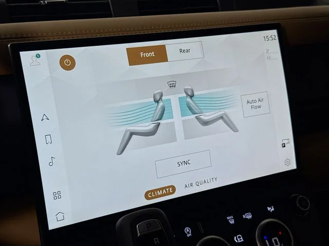 New 2026 Fuji White Land Rover S image 18