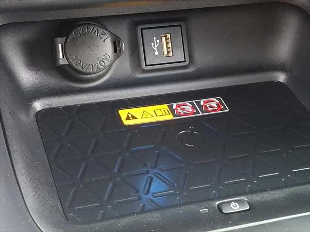 2023 Toyota RAV4 XSE - Photo 24