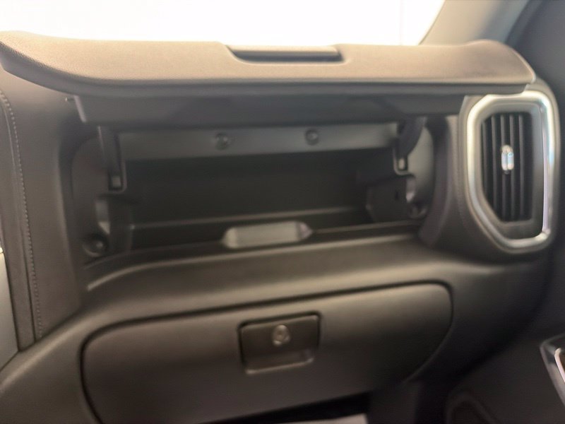 Used 2019 Black Chevrolet LT image 33