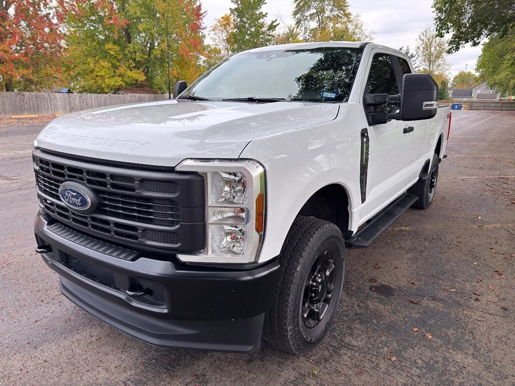 Used 2026 White Ford XL image 18
