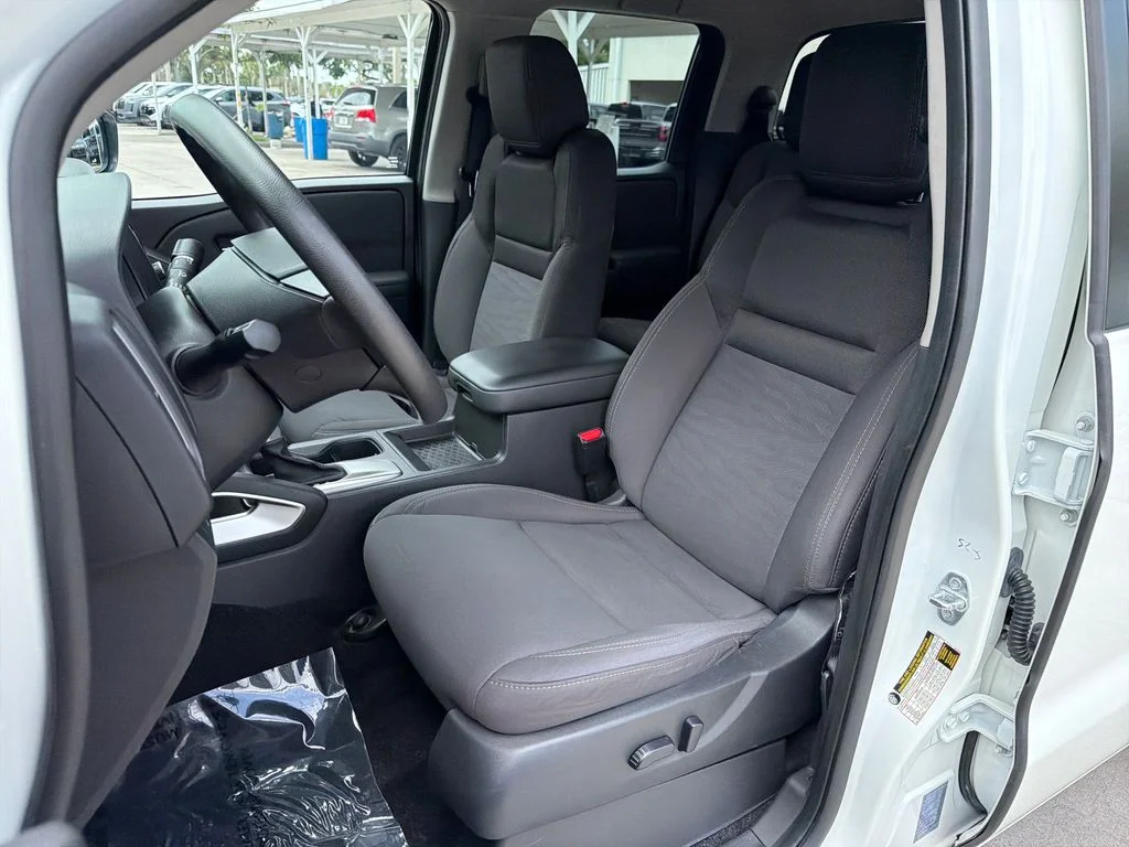 Used 2024 White Nissan SV image 28