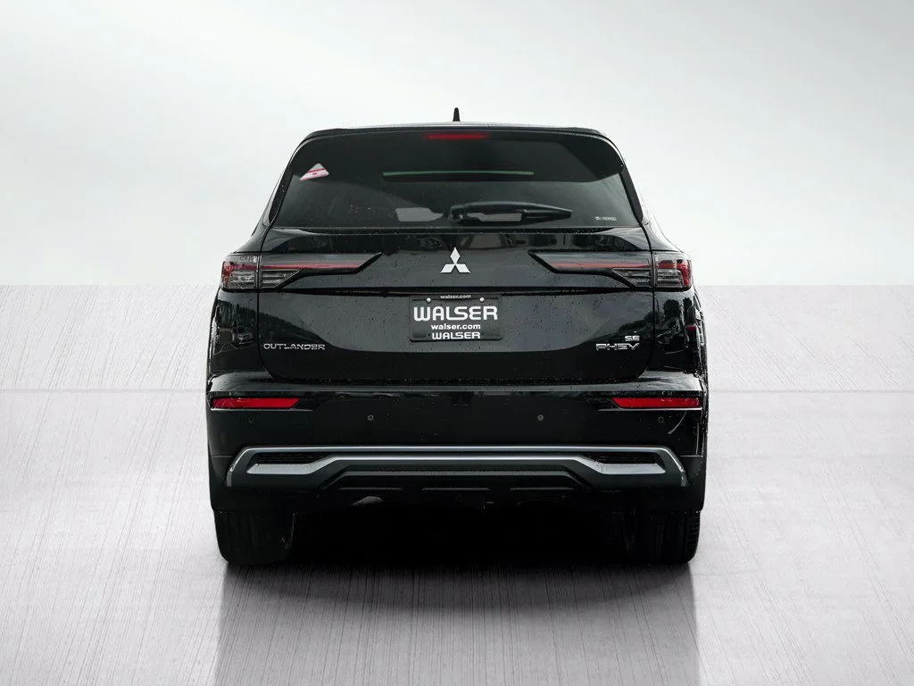 New 2026 Labrador Black Pearl Mitsubishi SE S-AWC image 5