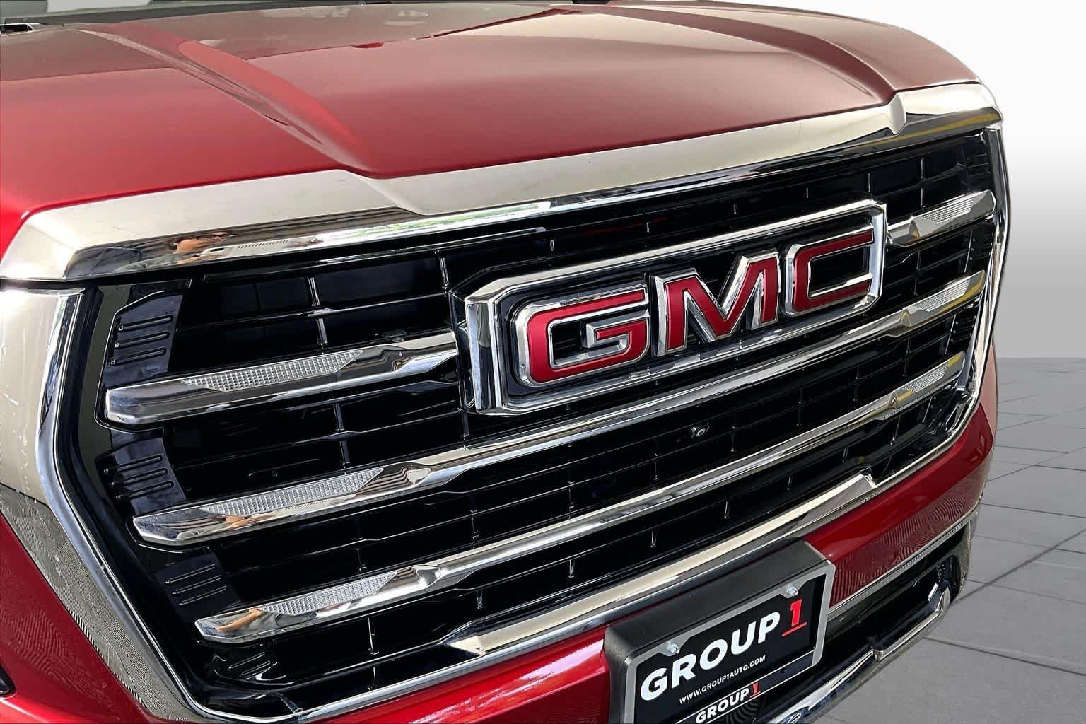 Certified Used 2025 Volcanic Red Tintcoat GMC Elevation image 29