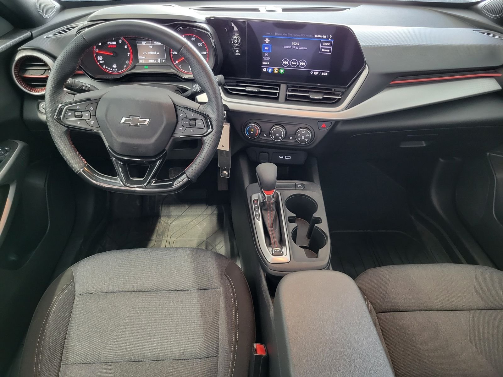 2024 Chevrolet Trax RS - Photo 27