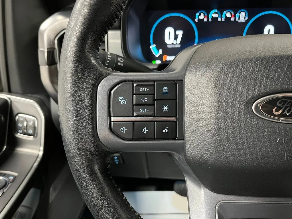 Used 2023 Black Ford Lariat image 29