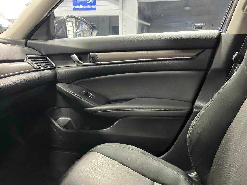 2021 Honda Accord LX - Photo 15