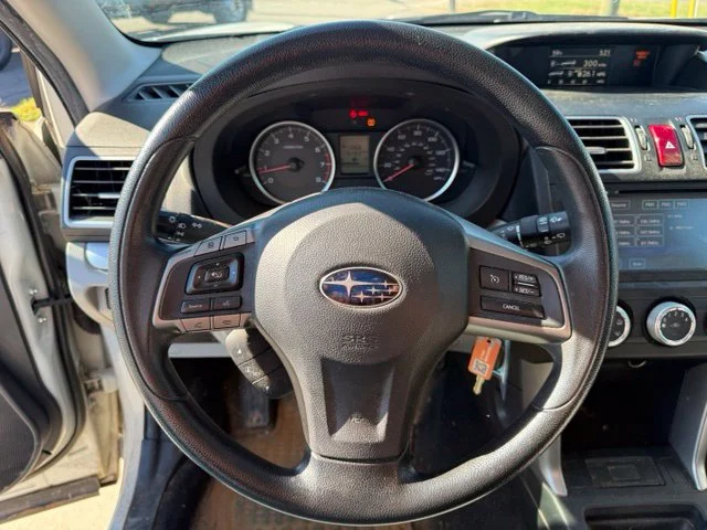 Used 2016 White Subaru 2.5i image 14