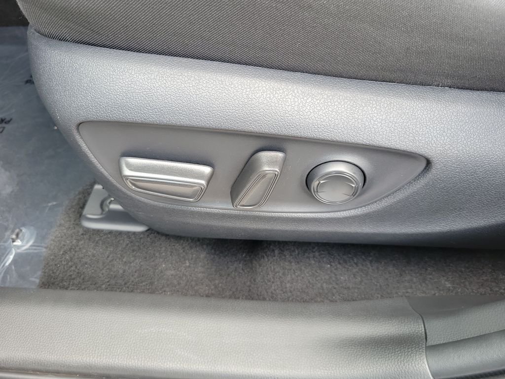 Used 2025 Silver Toyota XLE image 21