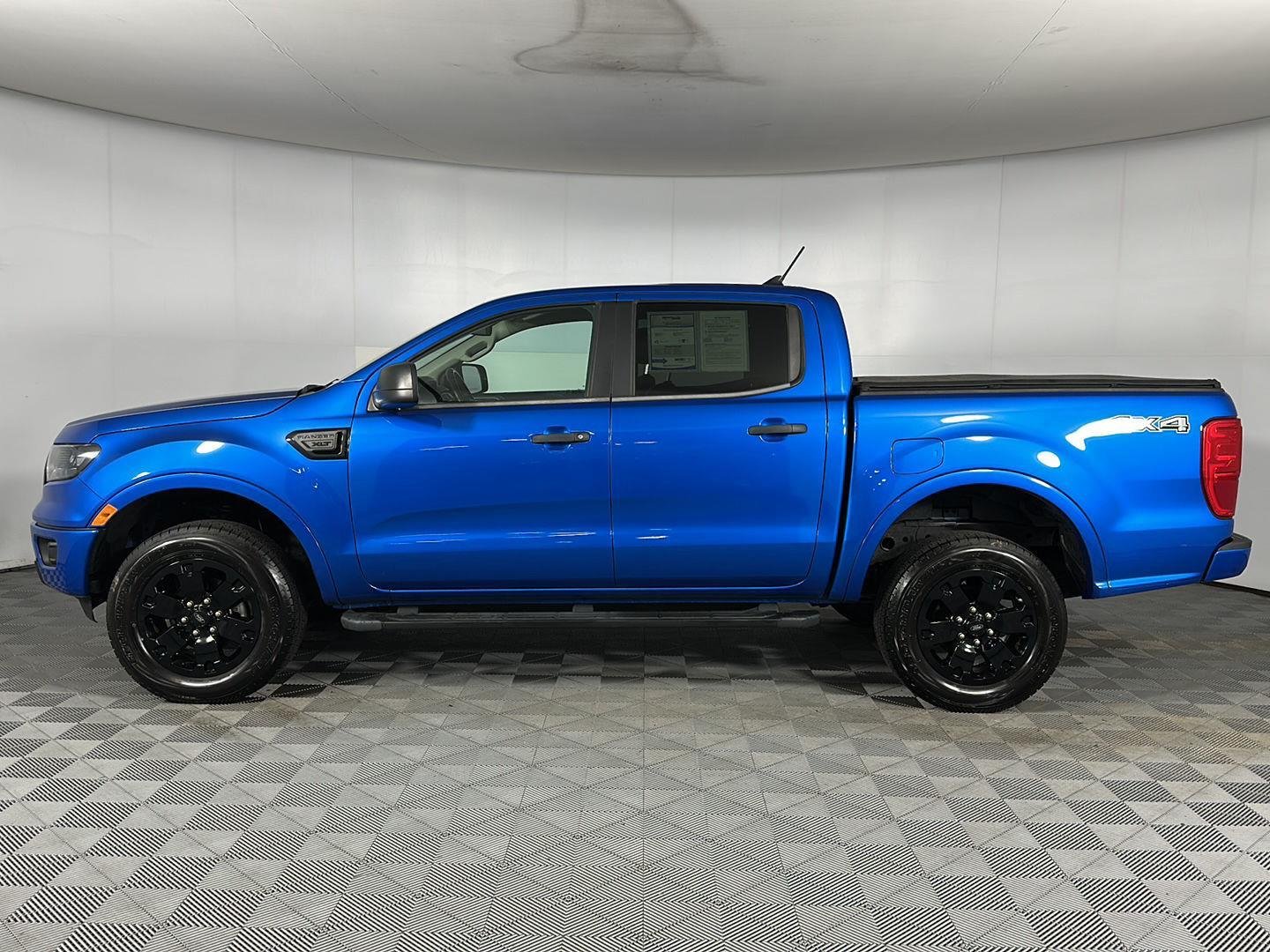 Used 2022 Velocity Blue Ford XLT image 14