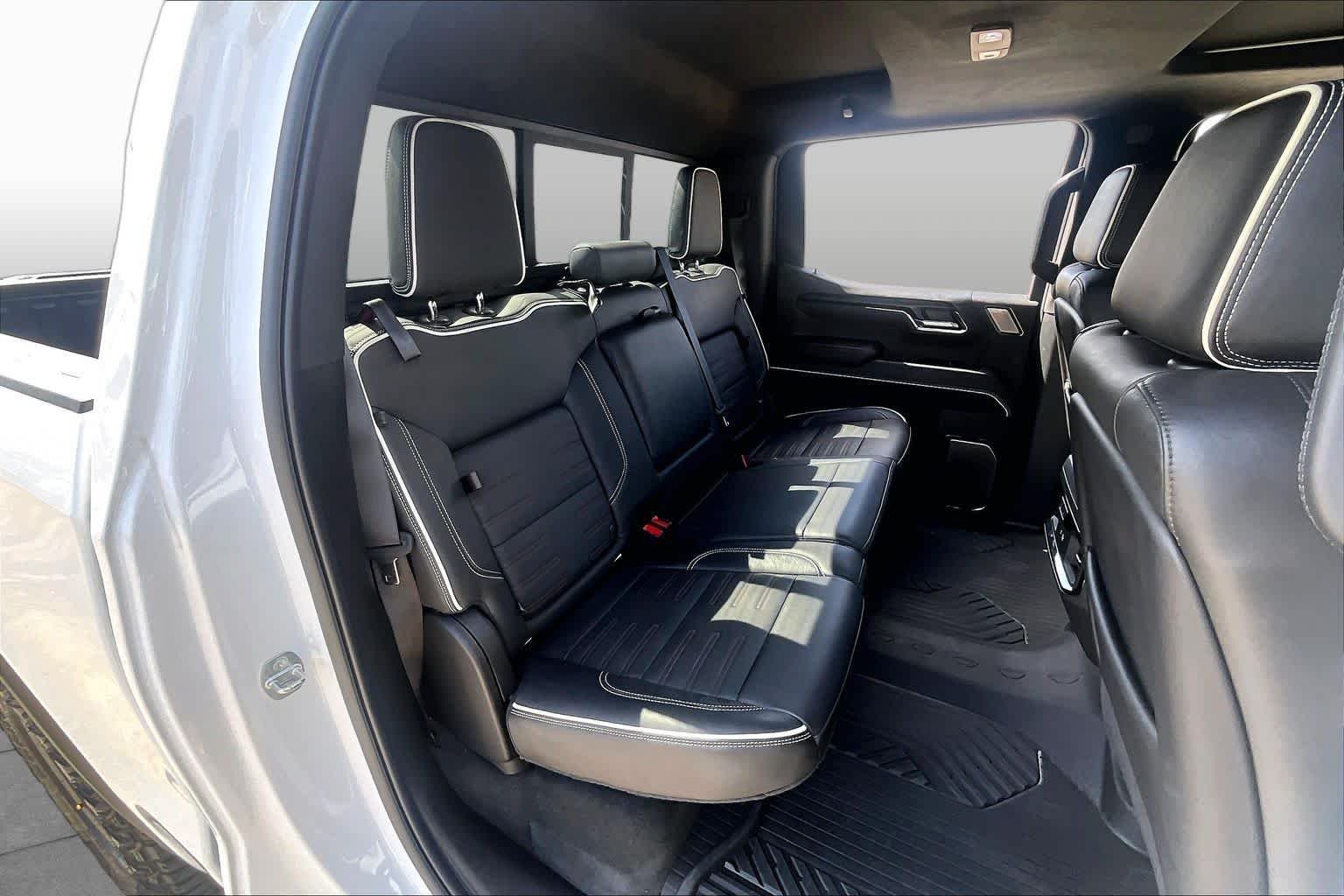 Used 2024 Summit White GMC AT4X image 39