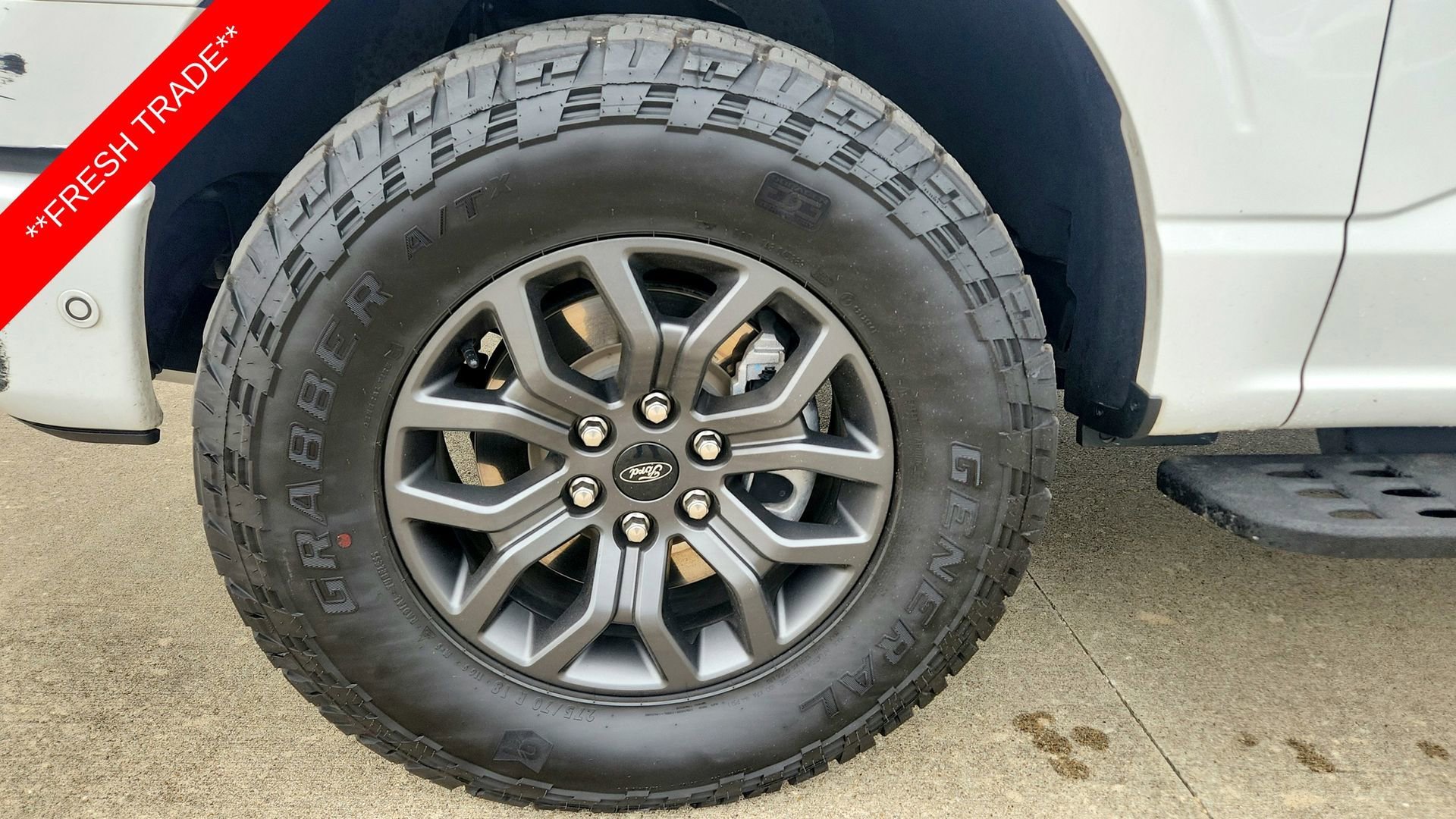Used 2022 White Ford Tremor image 9