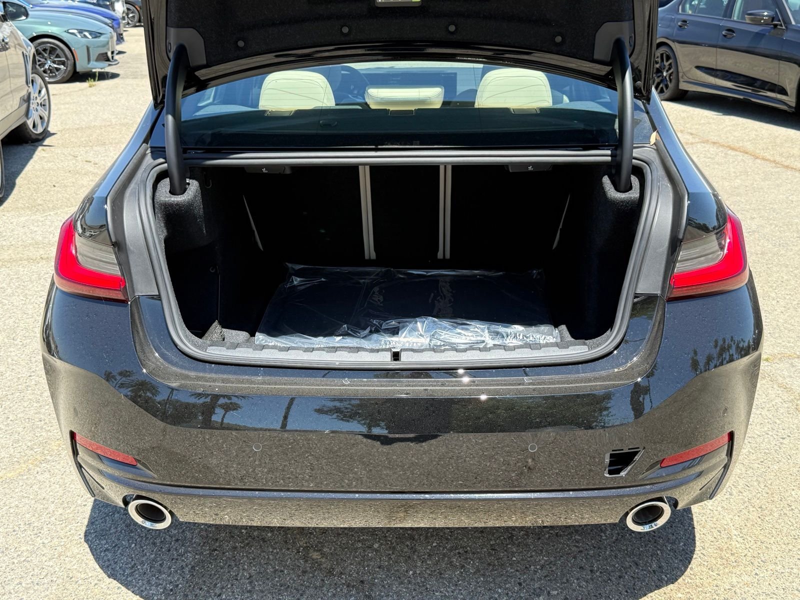 New 2026 Jet Black BMW 330i xDrive image 15