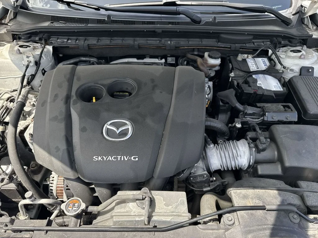 Used 2020 Snowflake White Pearl Mica Mazda Touring image 59